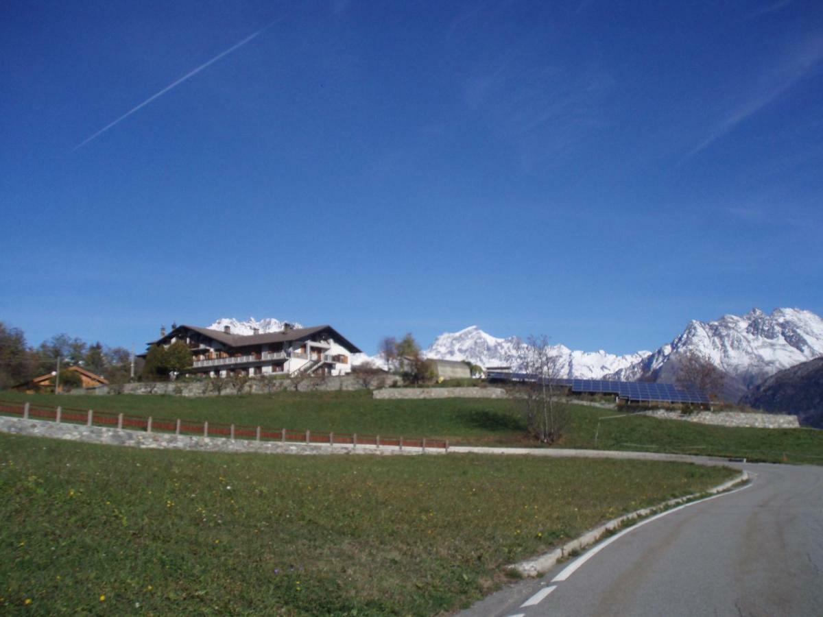 Agriturismo Plan D'Avie Aosta Exterior photo